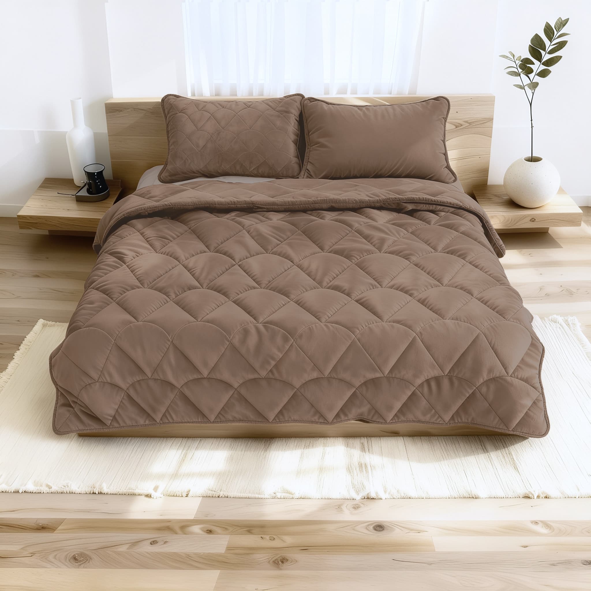 Lazy Dekbed Velvet Taupe/Bruin 240 x 200 Met Luxe Kussenslopen